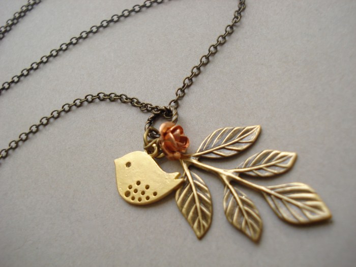 Beaded jewellery daisy beads Beaded jewellery daisy beads