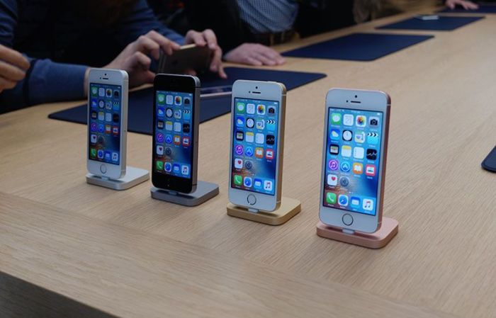 Here’s how much a 'Made in the USA' iPhone would cost