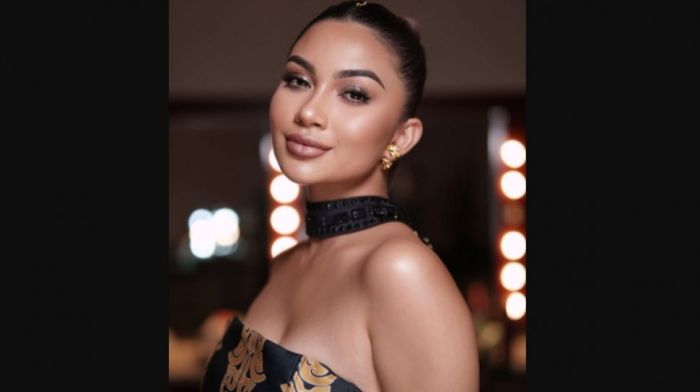 Foto Kemesraan Menghilang, Ariel Tatum dan Ryuji Utomo Putus? - ShowBiz ... Gaya Ariel Tatum Kondangan Bareng Pacar & Camer, Kompak Berbusana Hitam